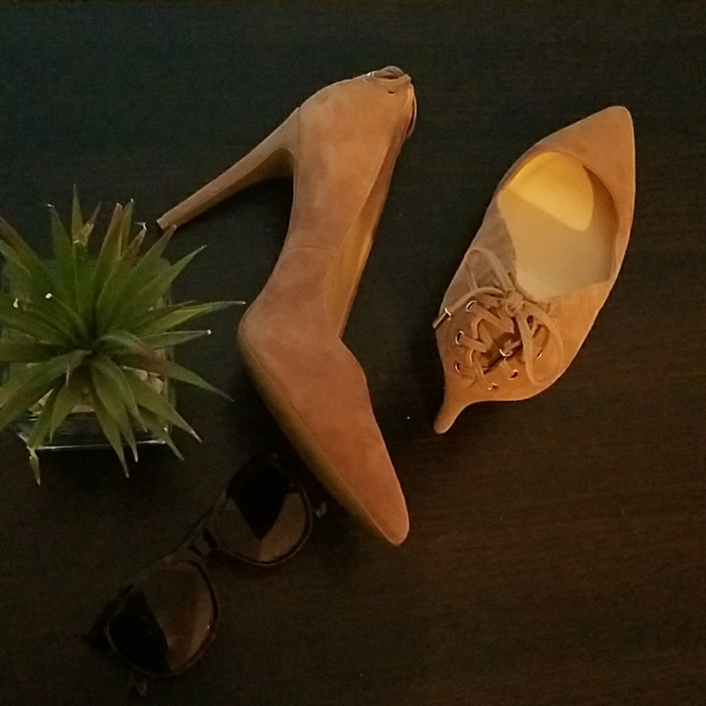 Nine west taupe suede heels